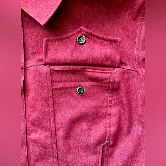 Maple leaf jean jacket, crafted from secondhand textiles, ladies' size XS S - Picture 8 of 16